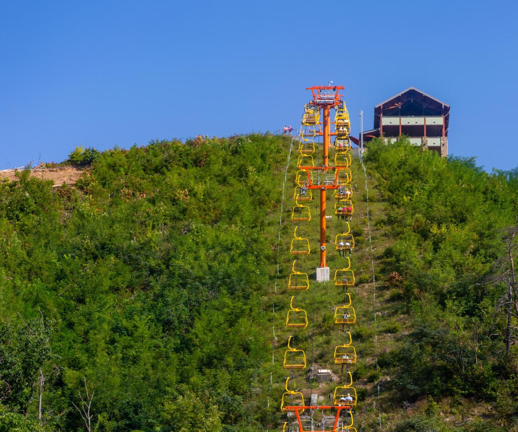 Suite Sensations, Hot Tub, Pool Table, 1089 Free Tickets Each Paid Day, Dollywood And More Pigeon Forge Exterior photo