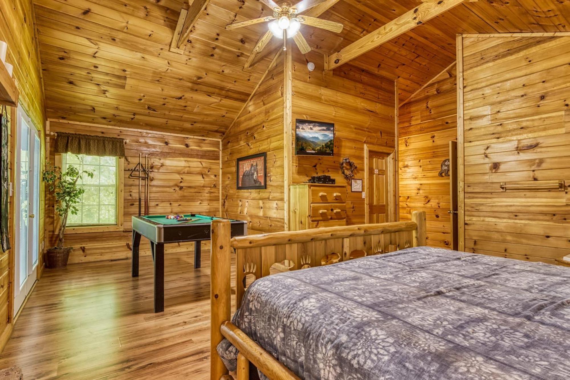 Suite Sensations, Hot Tub, Pool Table, 1089 Free Tickets Each Paid Day, Dollywood And More Pigeon Forge Exterior photo